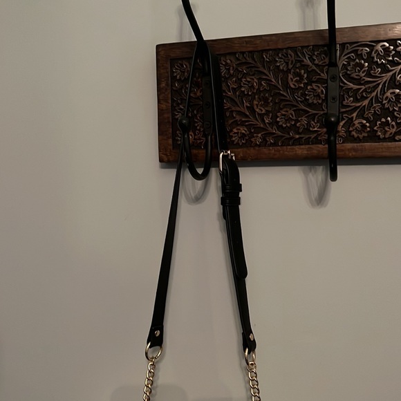 Itzy Ritzy Double Take Diaper Crossbody - Retired - Picture 6 of 6